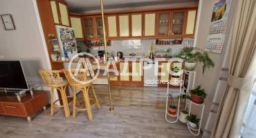 Тристаен апартамент, Сливен, Център, 664291, Снимка 1