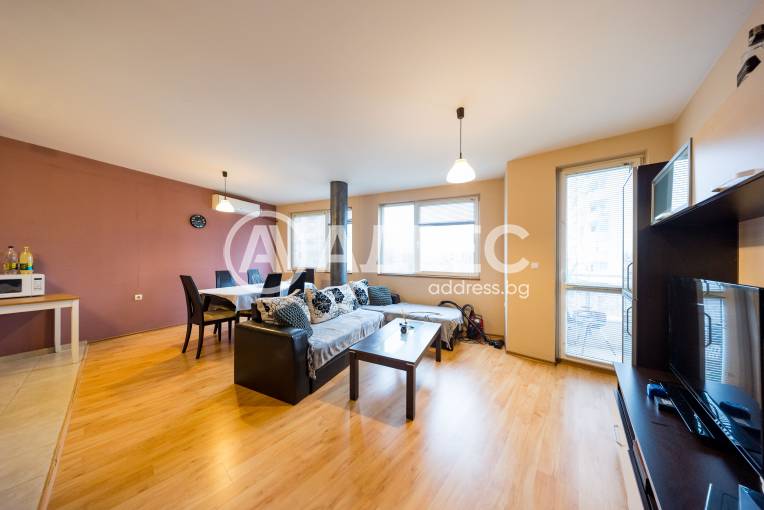 Тристаен апартамент, Плевен, Градска част, 679292, Снимка 1