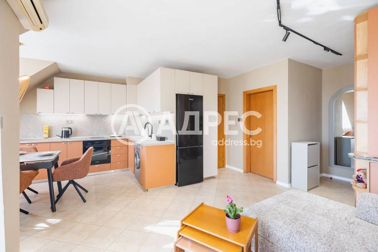 Двустаен апартамент, Варна, Икономически университет, 680292, Снимка 11