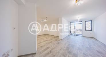 Тристаен апартамент, Плевен, Идеален център, 683294