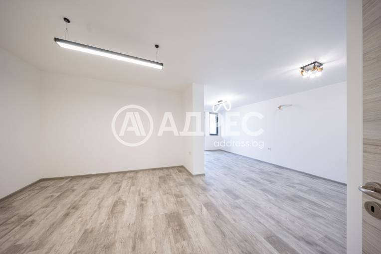 Тристаен апартамент, Плевен, Идеален център, 683294, Снимка 2