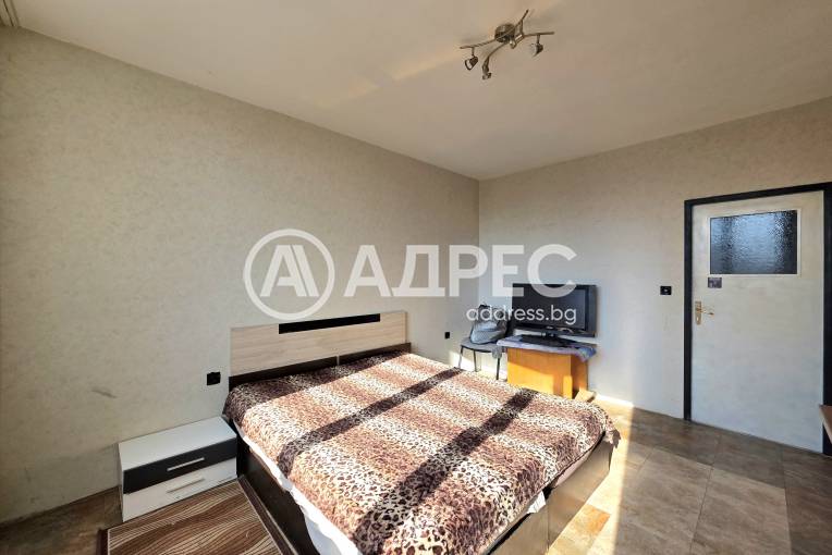 Многостаен апартамент, София, Гео Милев, 680295, Снимка 2