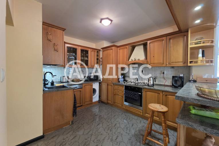 Многостаен апартамент, София, Павлово, 666296, Снимка 3