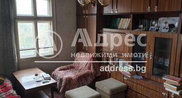 Етаж от къща, Пазарджик, Идеален център, 231298, Снимка 1