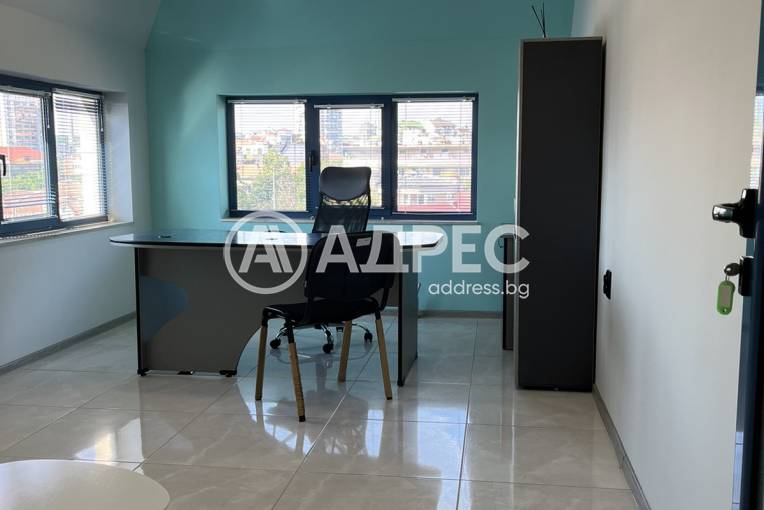 Офис, Плевен, Идеален център, 588298, Снимка 1