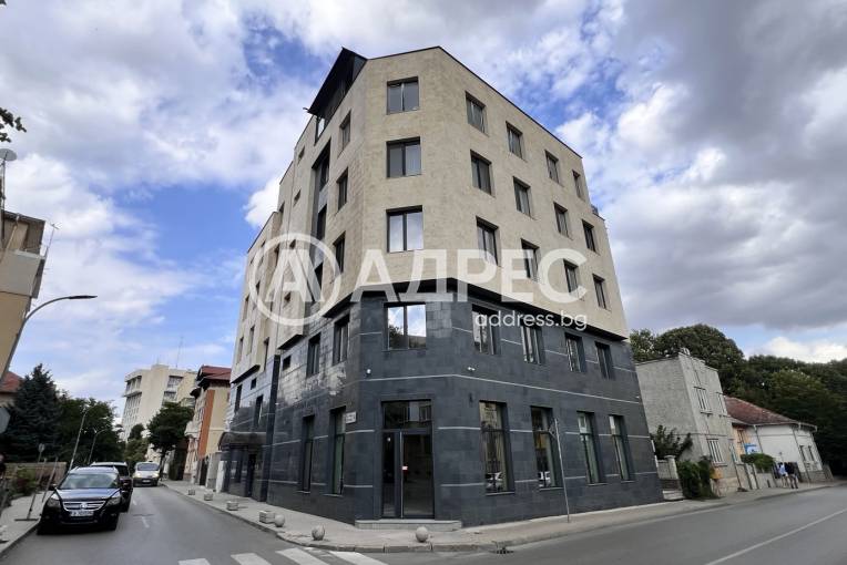 Многостаен апартамент, Добрич, Център, 691299, Снимка 1