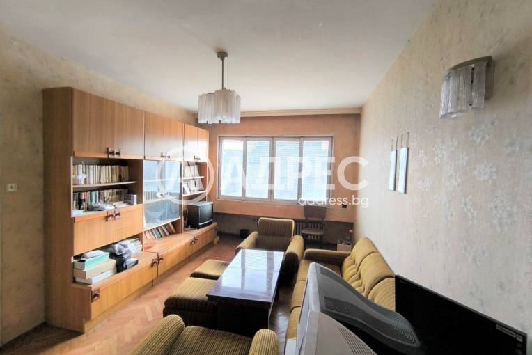 Тристаен апартамент, Разград, Център, 673300, Снимка 1