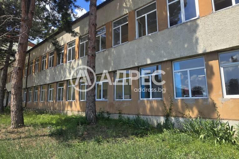 Офис Сграда/Търговски център, Шумен, Кв. Добруджански, 665303, Снимка 1