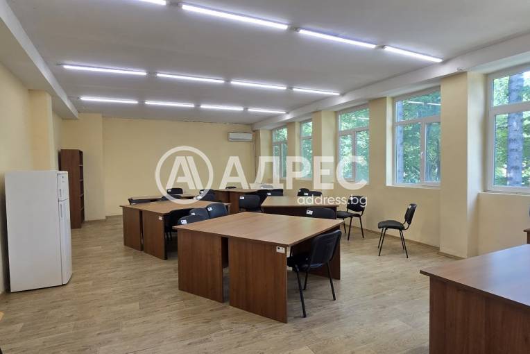 Офис Сграда/Търговски център, Шумен, Кв. Добруджански, 665303, Снимка 3