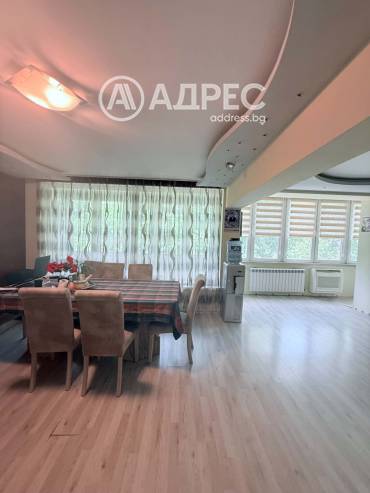 Тристаен апартамент, Добрич, Център, 458305, Снимка 1