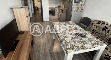 Тристаен апартамент, Велико Търново, Център, 669305, Снимка 1