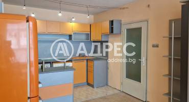 Тристаен апартамент, Варна, Окръжна болница, 689305, Снимка 1