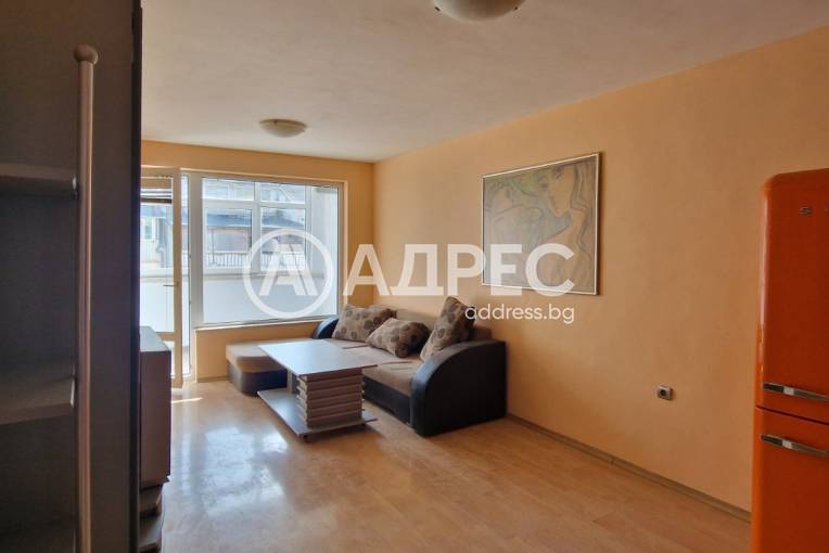 Тристаен апартамент, Варна, Окръжна болница, 689305, Снимка 12