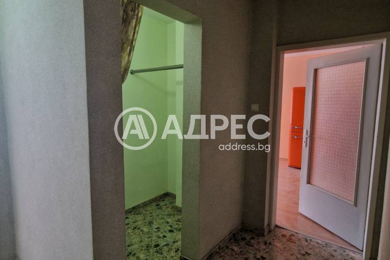 Тристаен апартамент, Варна, Окръжна болница, 689305, Снимка 13