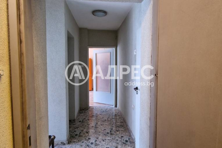 Тристаен апартамент, Варна, Окръжна болница, 689305, Снимка 21