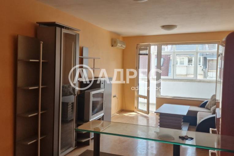 Тристаен апартамент, Варна, Окръжна болница, 689305, Снимка 3