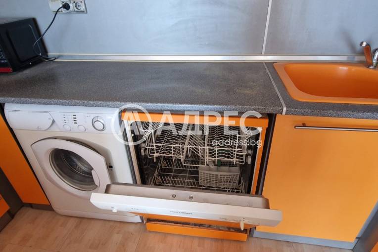 Тристаен апартамент, Варна, Окръжна болница, 689305, Снимка 7