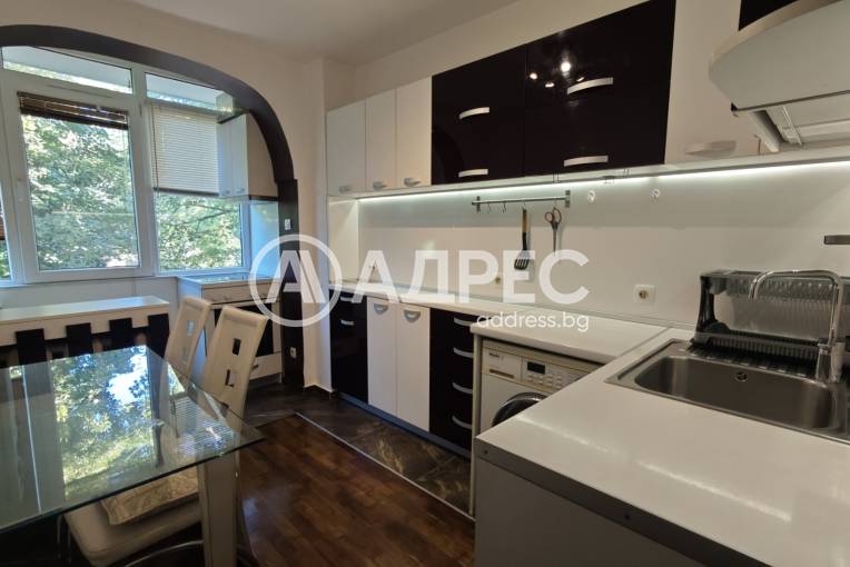 Двустаен апартамент, София, Западен парк, 695306, Снимка 1
