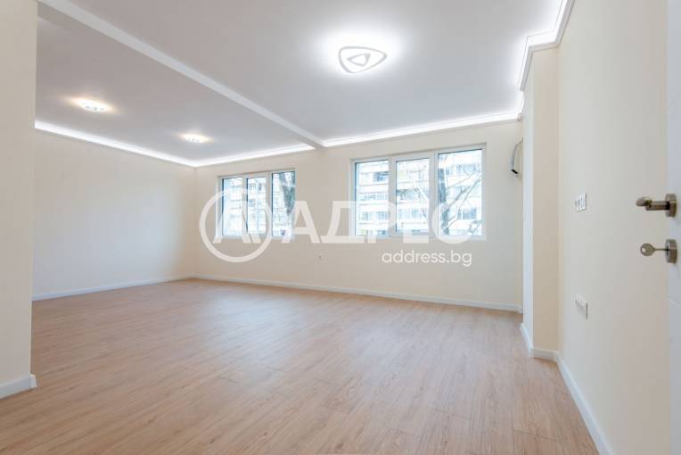 Тристаен апартамент, Варна, Лятно кино Тракия, 685307, Снимка 1