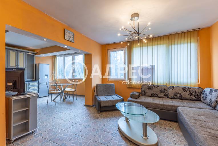 Двустаен апартамент, Варна, Генералите, 680308, Снимка 1