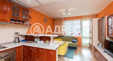 Двустаен апартамент, Варна, Център, 675314, Снимка 1