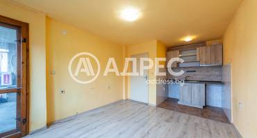 Двустаен апартамент, Варна, Колхозен пазар, 680314, Снимка 2