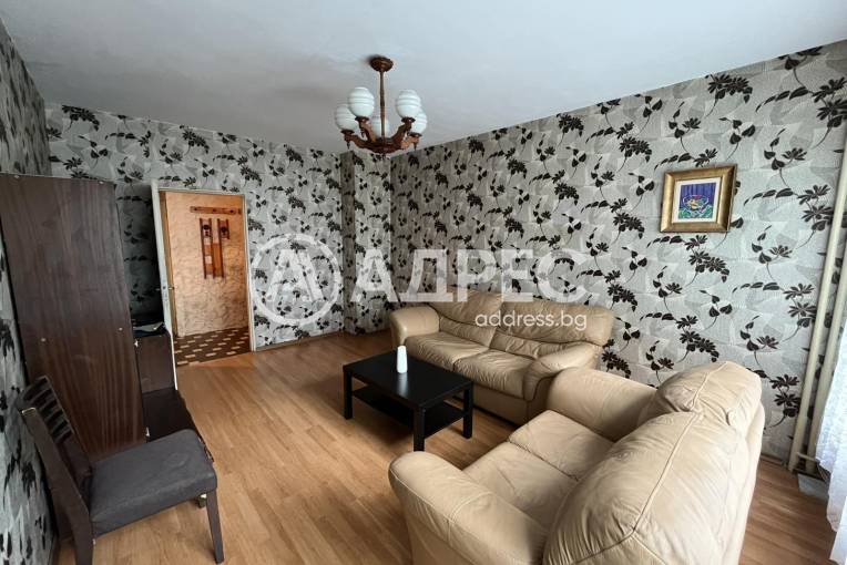 Тристаен апартамент, София, Овча купел 2, 698318, Снимка 1