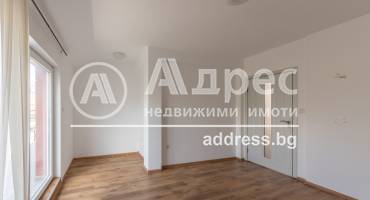 Многостаен апартамент, Варна, ЖП Гара, 556319, Снимка 13