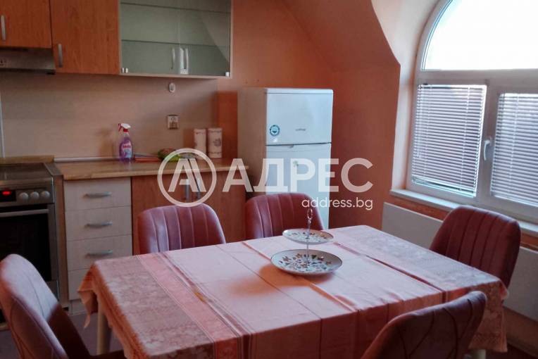 Тристаен апартамент, Добрич, Градски парк Свети Георги, 540321, Снимка 1
