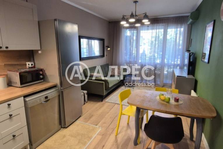 Тристаен апартамент, Свети Влас, 662321, Снимка 1