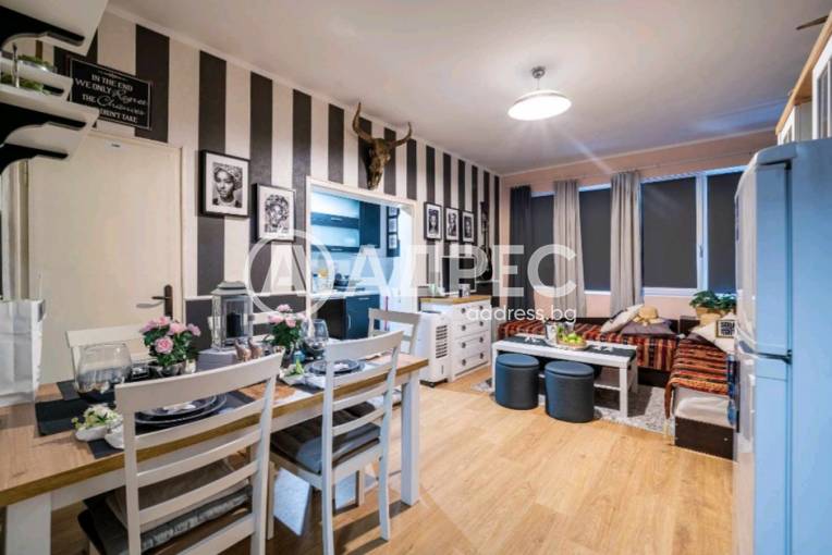 Двустаен апартамент, Варна, Централна поща, 665321, Снимка 3