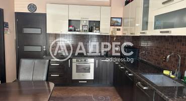 Тристаен апартамент, София, Хаджи Димитър, 667322, Снимка 1