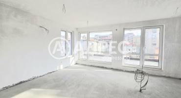 Тристаен апартамент, Пловдив, Център, 678322, Снимка 1