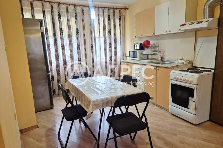 Тристаен апартамент, Варна, Окръжна болница, 679322, Снимка 1