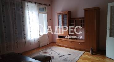 Двустаен апартамент, Пловдив, Кючук Париж, 680322, Снимка 2