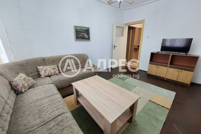 Тристаен апартамент, Бургас, Център, 685322, Снимка 1