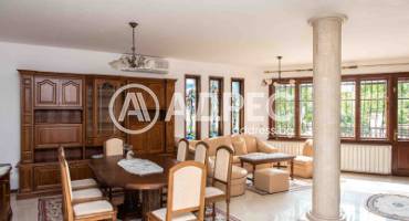 Къща/Вила, Варна, к.к. Св.Св. Константин и Елена, 680324, Снимка 1