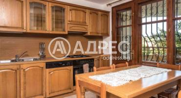 Къща/Вила, Варна, к.к. Св.Св. Константин и Елена, 680324, Снимка 5