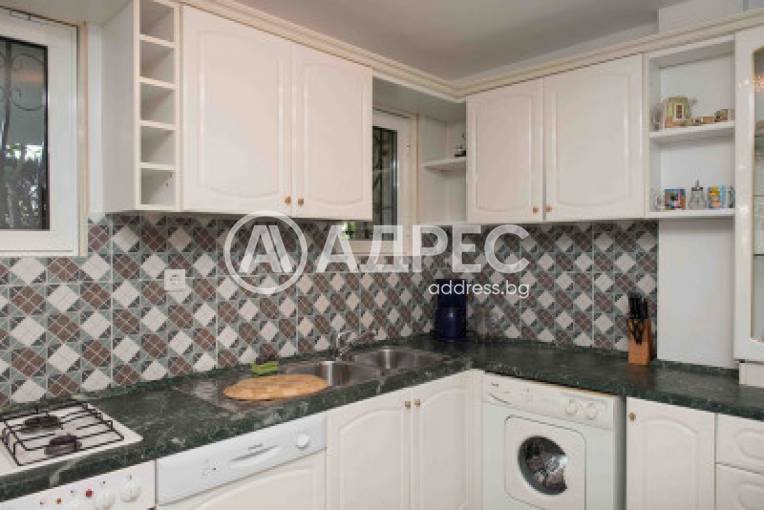 Къща/Вила, Варна, к.к. Св.Св. Константин и Елена, 680324, Снимка 12