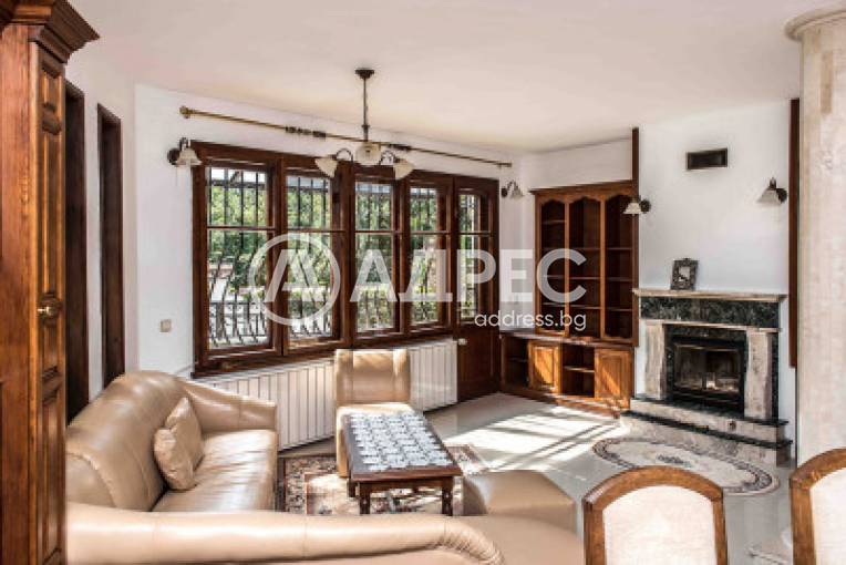 Къща/Вила, Варна, к.к. Св.Св. Константин и Елена, 680324, Снимка 2