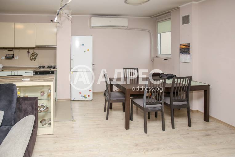 Тристаен апартамент, София, Гоце Делчев, 681324, Снимка 9