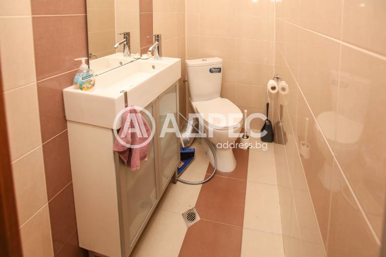 Тристаен апартамент, София, Гоце Делчев, 681324, Снимка 11