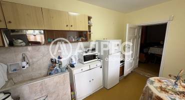 Къща/Вила, Нови пазар, 701324, Снимка 13