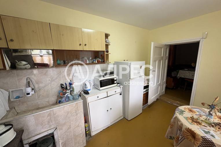 Къща/Вила, Нови пазар, 701324, Снимка 13