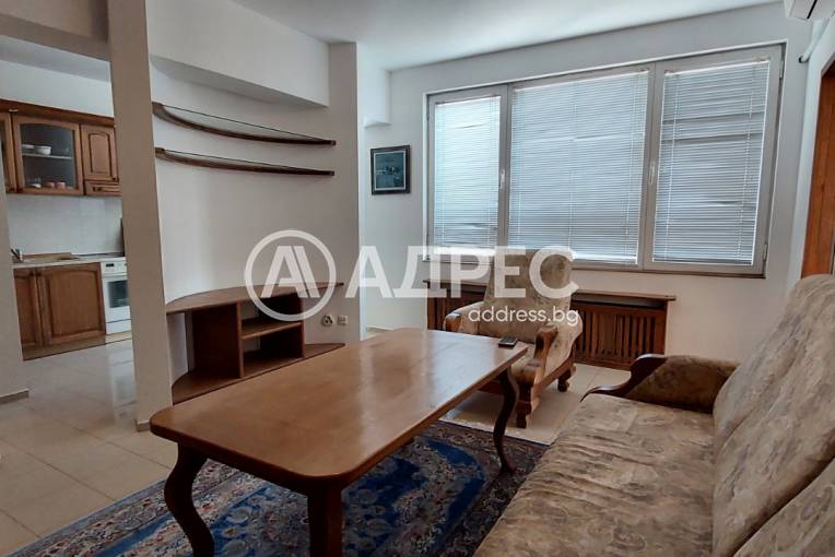 Двустаен апартамент, София, Изток, 680325, Снимка 1