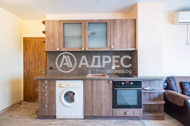 Двустаен апартамент, Варна, Бриз, 691325, Снимка 1