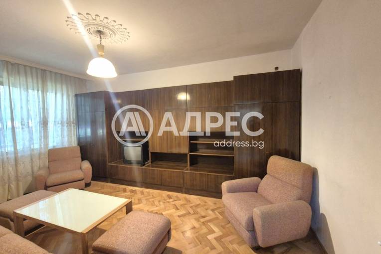 Тристаен апартамент, Русе, Здравец, 700325, Снимка 1