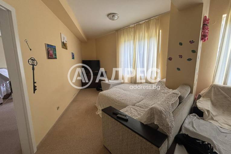 Многостаен апартамент, Варна, к.к. Златни Пясъци, 675326, Снимка 1