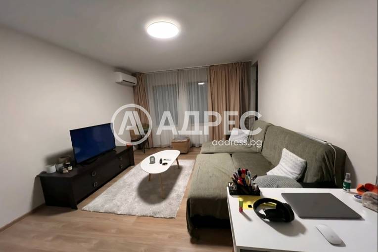 Двустаен апартамент, Плевен, Идеален център, 687326, Снимка 1