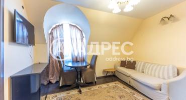 Тристаен апартамент, Варна, Гръцка махала, 700326, Снимка 1